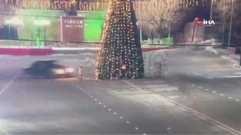 Drift edib "Yeni il ağacı"nı vurdu 