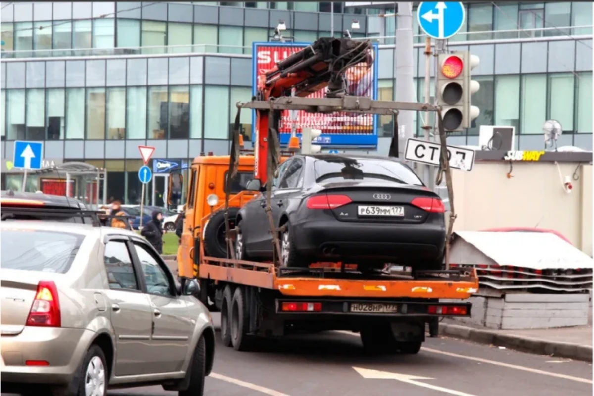 Avtomobili duracağa aparılan s&uuml;r&uuml;c&uuml;lərə M&Uuml;H&Uuml;M XƏBƏR