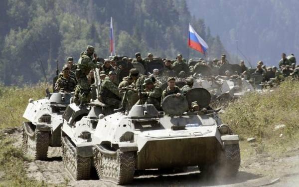 Rusiya iki istiqamətdən müdafiəni yarmağa çalışır  Qayday