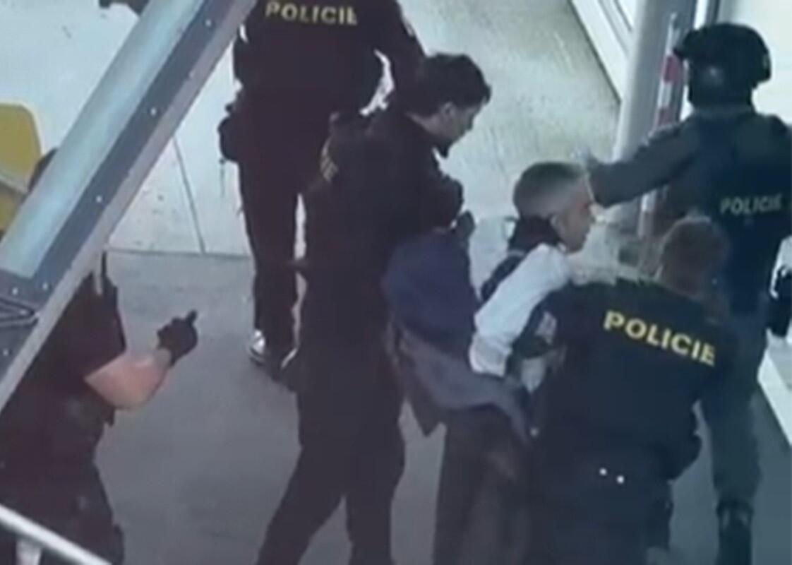 &ldquo;O, yumruqtəpiklə h&uuml;cum etdi&rdquo;  AZAL bələd&ccedil;isi həmin hadisədən DANIŞDI