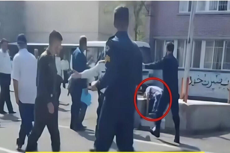 Şəhərin ortasında polis zabiti özünü güllələdi 