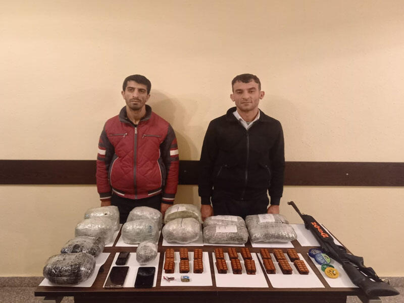 İranla sərhəddə 2 nəfər tutulub, 6 kq narkotik və silah götürülüb 
