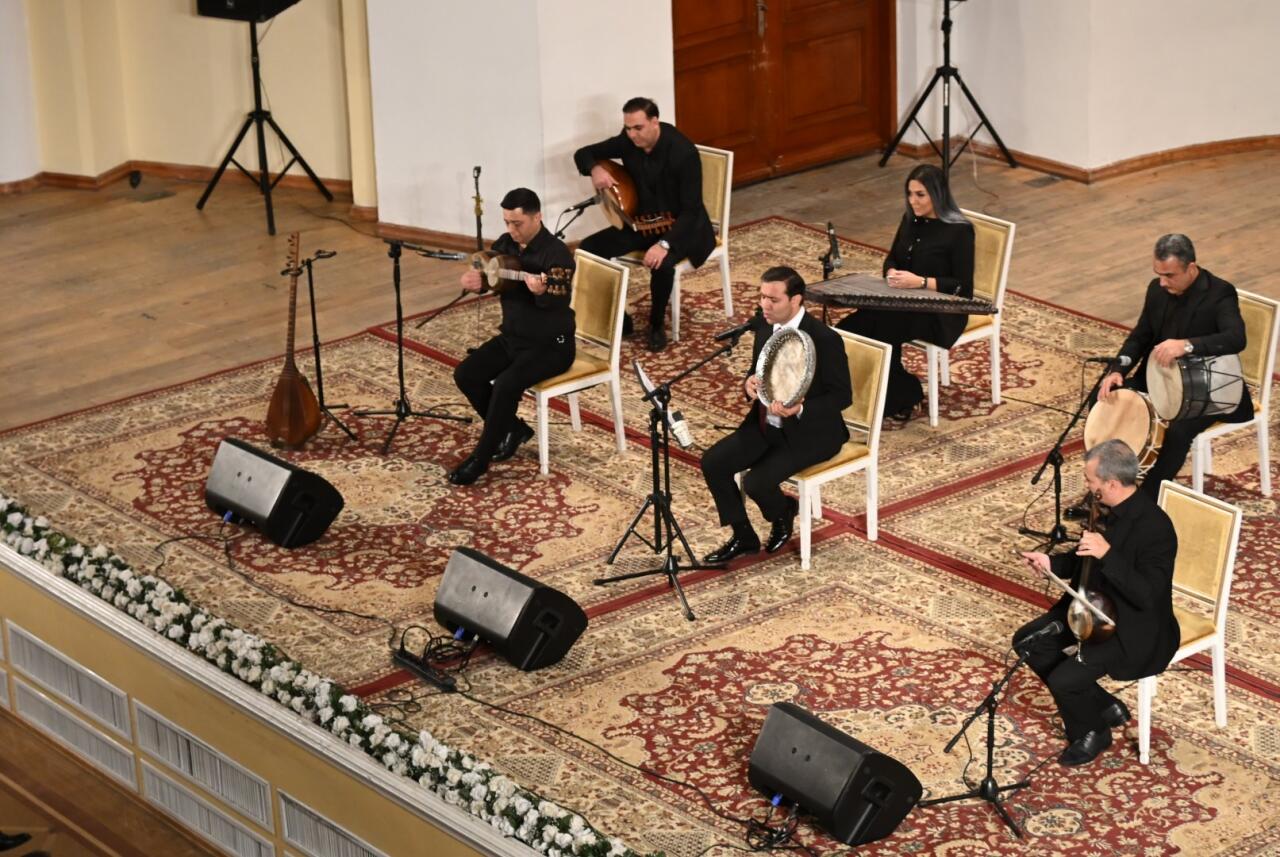 &ldquo;Sədai musiqi xoşdur&rdquo; adlı solo konserti baş tutdu  FOTO