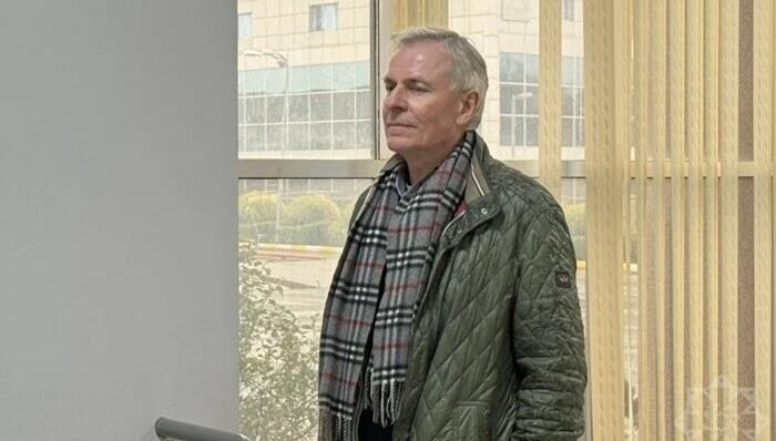 Bu &ouml;lkənin səfiri İrandan Azərbaycana təxliyə edildi