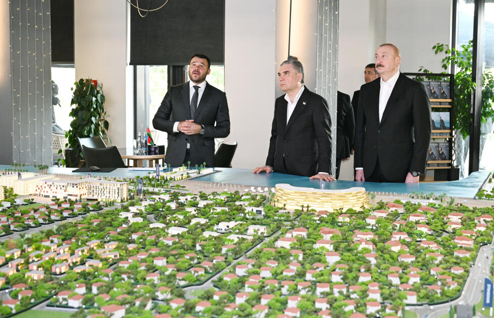 İlham Əliyev və Qurbanqulu Berdiməhəmmədov “Sea Breeze”də olublar 