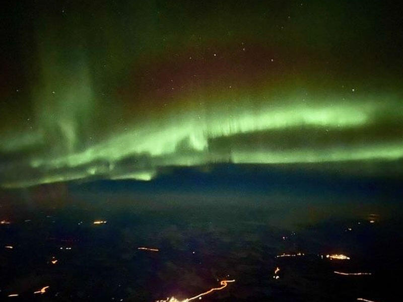 Pilot səmada sərnişinlərə “qütb parıltısı”nı göstərdi  FOTO