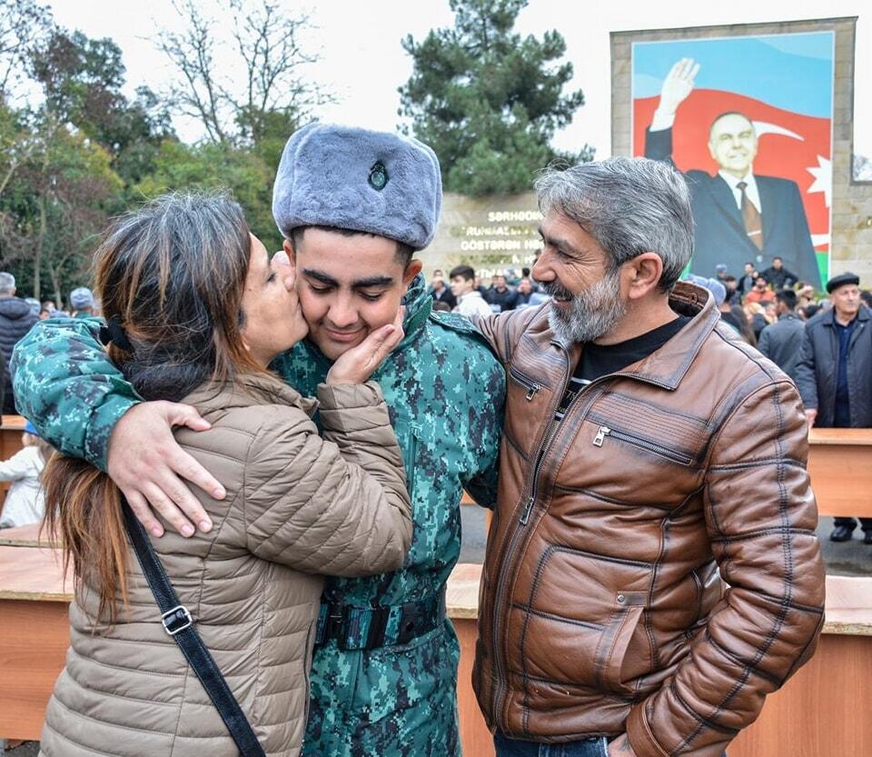 Valideynlərin NƏZƏRİNƏ: Əsgərlik üçün...