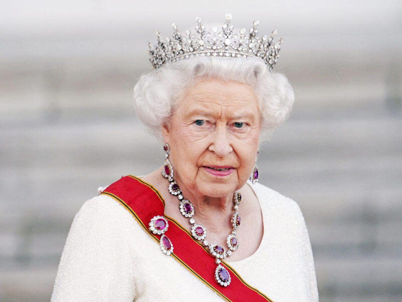 Barbados hökuməti kraliça II Elizabeti dövlət başçısı vəzifəsindən uzaqlaşdıracaq