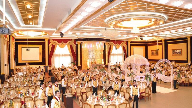 Toyda yıxılan kişi ÖLDÜ