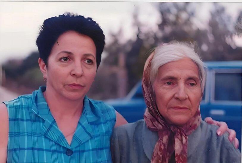 Mirvarid Dilbazinin qızı: "Efirdə utanmazutanmaz mahnını oxuyur, demir ki, bu sözləri kim yazıb"