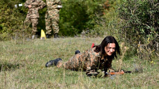 ABŞ jurnalı Akopyanı “İlin ən gözəli...”