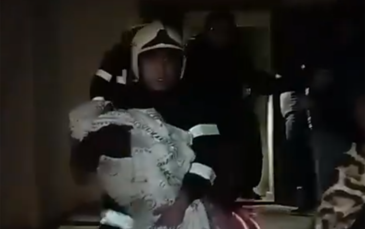 Masazırda yaşayış binasında yanğın  Sakinlər təxliyə olundu 