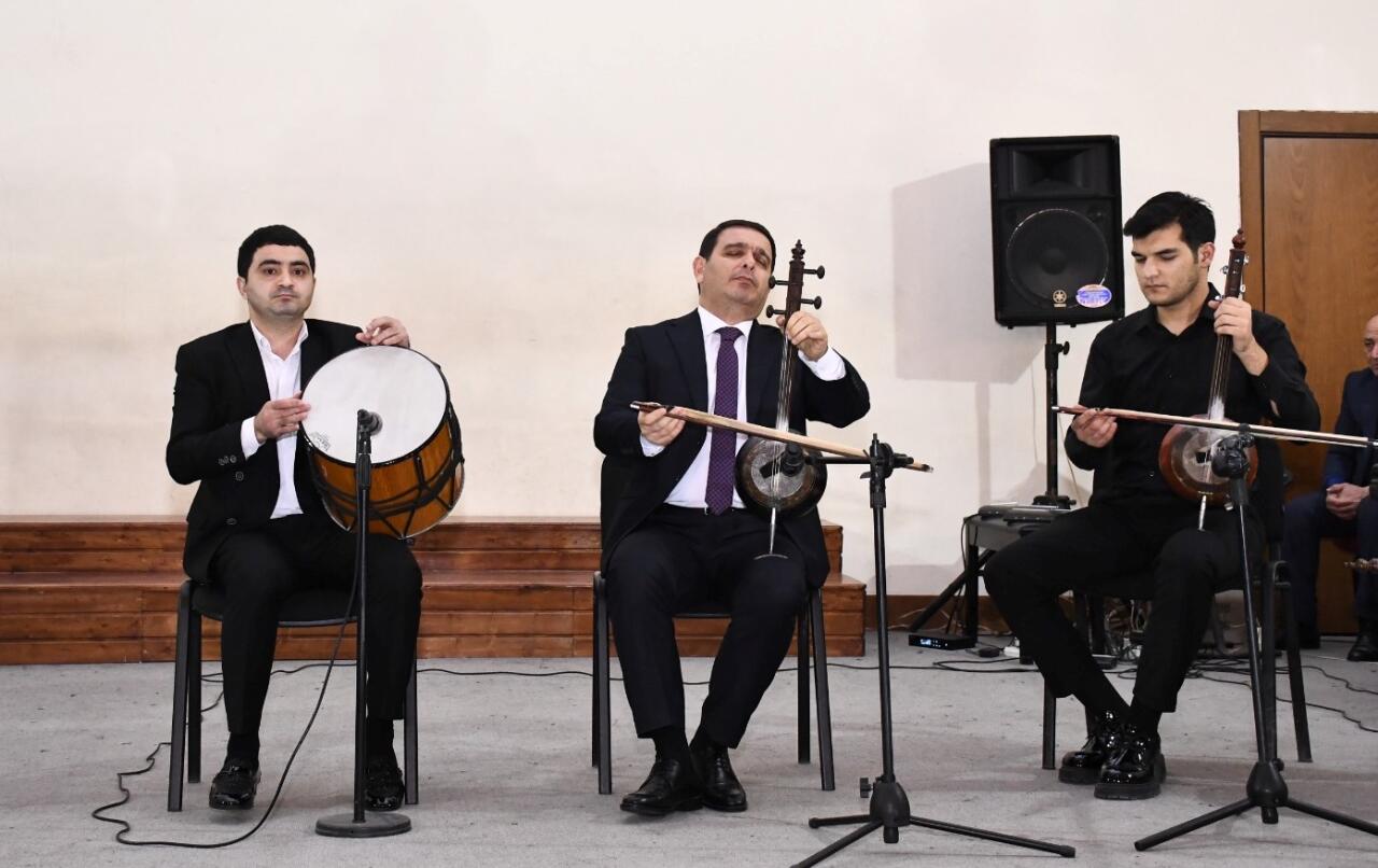 "Sənətkarın dostu” layihəsi davam edir  FOTO