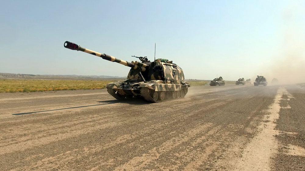 Artilleriyaçılarımız "Həyəcan" siqnalı ilə oyandırıldı  Təlimdən VİDEO