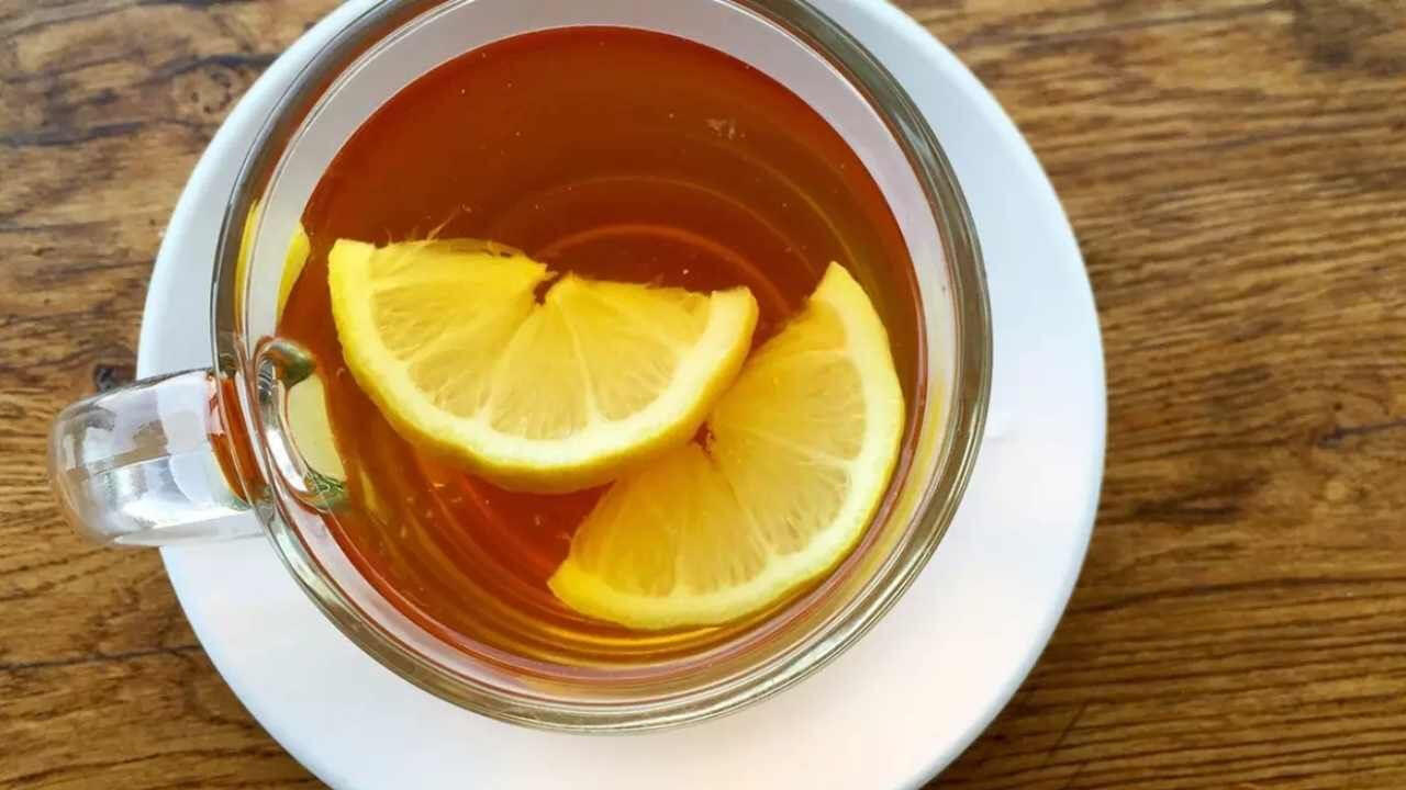Qışda çayınıza dondurulmuş limon atın  faydasını görün