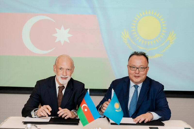 AzerTelecom və Kazakhtelecom Transxəzər FiberOptik Rabitə Xətti layihəsi çərçivəsində müqavilə imzalayıb