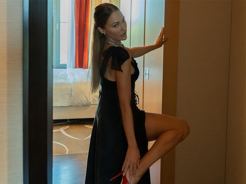 "Heç vaxt plastik əməliyyat etdirməmişəm"