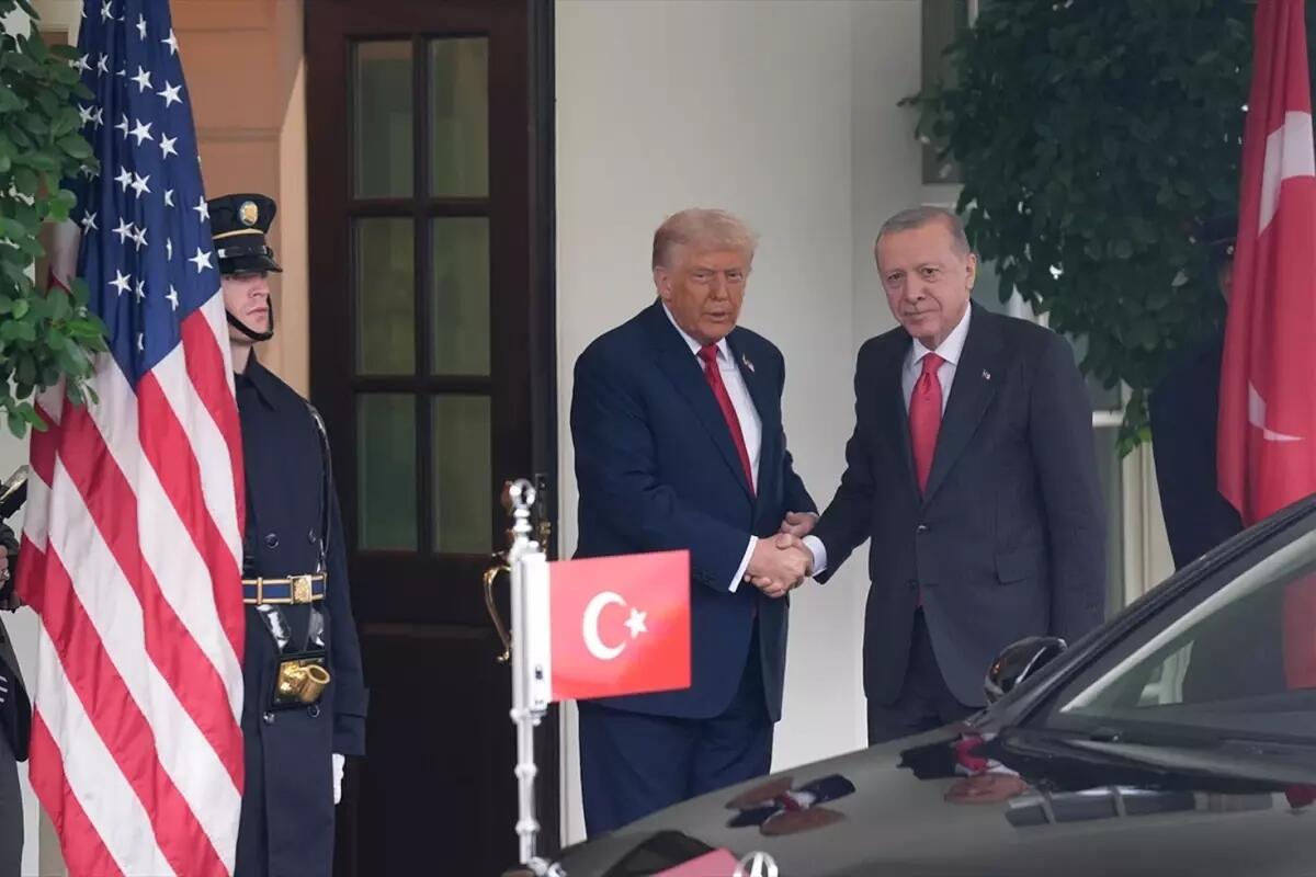 Ərdoğan 6 ildən sonra Ağ Evdə – Tramp şəxsən qarşıladı 