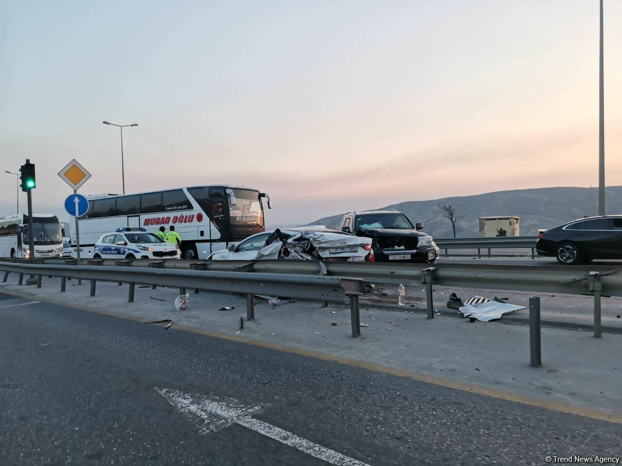 Bakıda ağır yol qəzası olub  FOTO