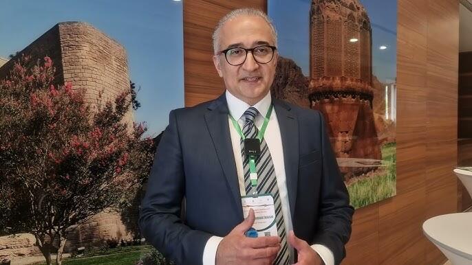 İrəvan xanının nəslinin Almaniyada yaşayan davamçısı Xankəndidə ana dilində çıxış edib  VİDEO