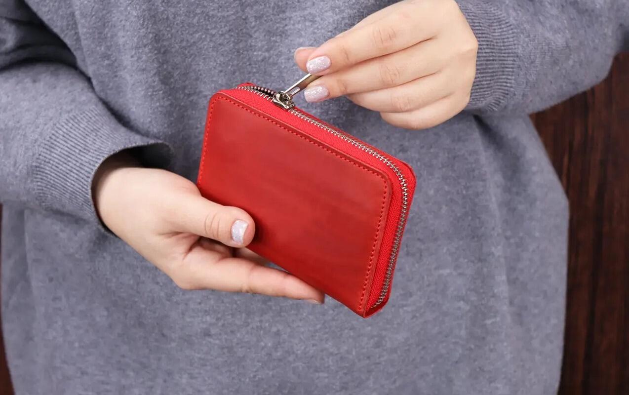 Pulqabınıza bunları qoymayın  Kasıblaya bilərsiniz