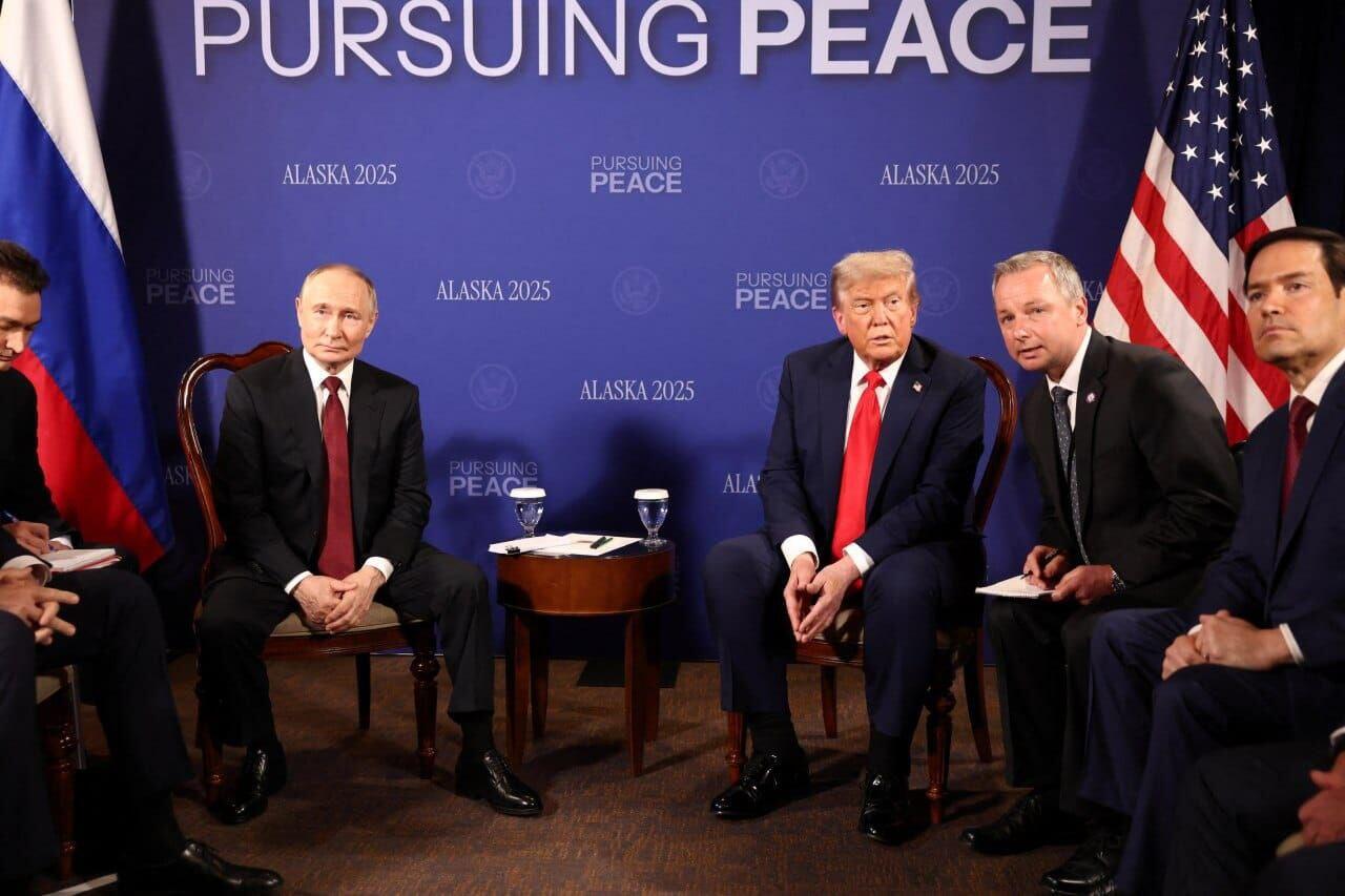 Putinlə Trampın görüşündə xaos... 