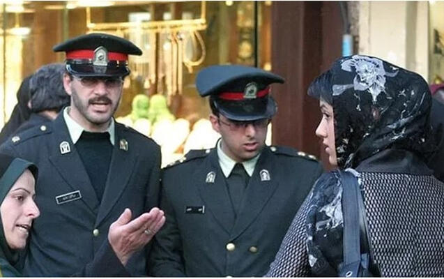 İranda əxlaq polisi