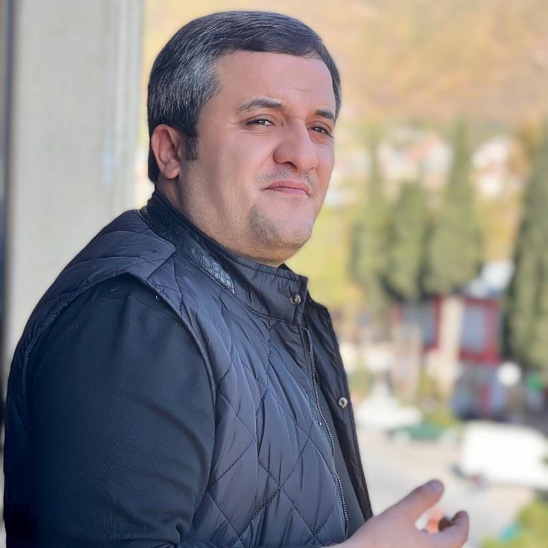 Orxan L&ouml;kbatanlı ağır əməliyyat olundu, səsi bata bilər 