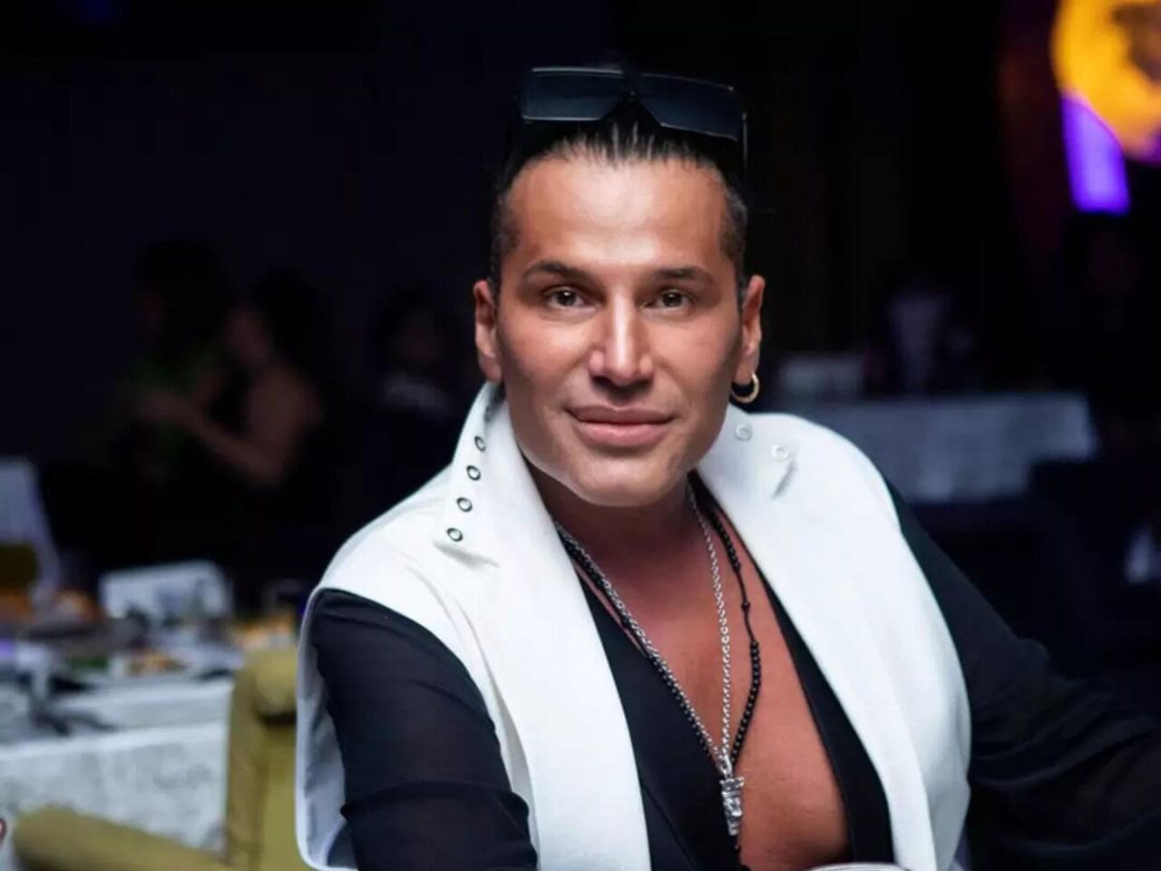 "&Uuml;&ccedil; g&uuml;ndən bir yemək yeyirəm"