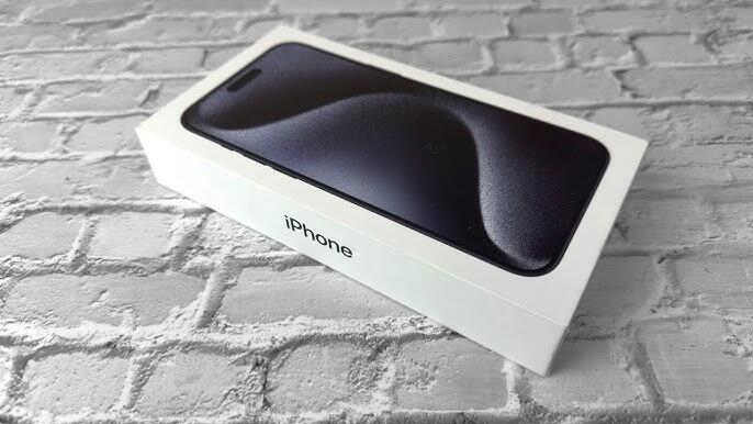 "İphone 15" aldı, görün qutudan nə çıxdı 