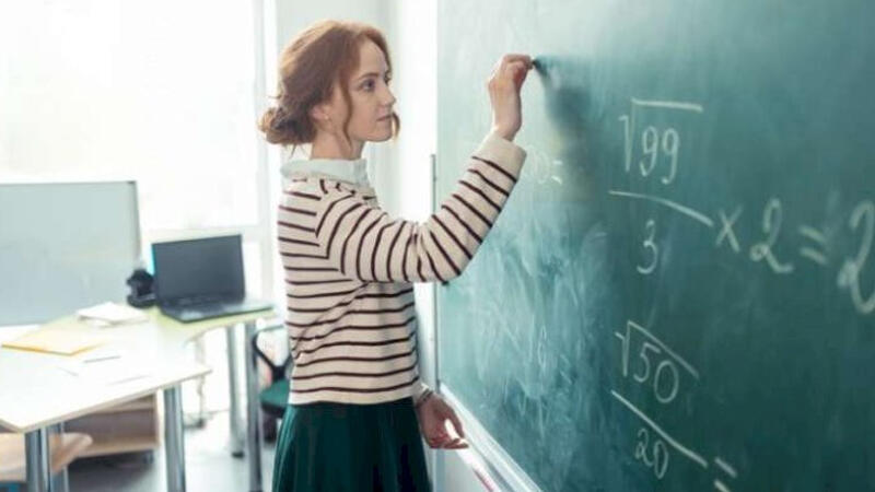 Bu müəllimlərə maaşdan əlavə pul veriləcək