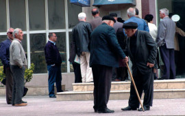 Pensiyalar bu ay tez ödənildi