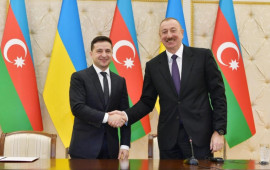 Volodimir Zelenski İlham Əliyevə zəng edib