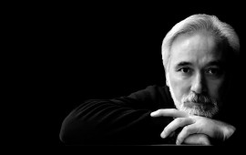 "Əxlaqsızlıq edən sənətçiləri, TikTokda özünü satanları qınamıram"