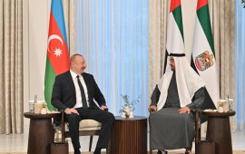 İlham Əliyev BƏƏ Prezidenti ilə görüşüb  FOTO