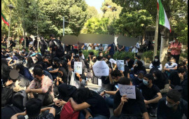 İrandakı etirazlarda 200dən çox adam həyatını itirib