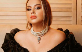 "Bu s&ouml;z&uuml; mənə demək he&ccedil; kimin başı &uuml;&ccedil;&uuml;n deyil"