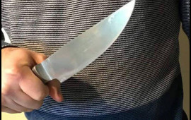 Bakıda ŞOK: 13 yaşlı uşaq adam bıçaqladı