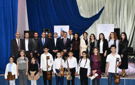 Ağcabədidə tar və fortepiano ixtisasları üzrə ustad dərsləri  FOTO