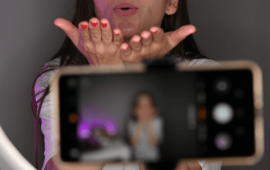 Narkotikin təsiri altında canlı a&ccedil;dılar, təhqirlər səsləndirdilər  İDDİA 