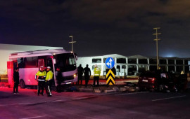 Türkiyədə ağır qəza  7si polis olmaqla 11 nəfər yaralandı  ölən var 