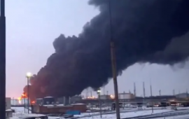 Rusiyanın 5 ən böyük neft zavodundan biri vuruldu  VİDEO