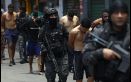 Favelalar planeti: Qanunun bitdiyi, xaosun başladığı yer