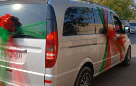 Faciəli şəkildə ölən ofisiantın cənazəsini "bəy maşını"nda daşıdılar 