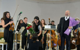 Bakıda doğulan musiqi: Dmitri Sitkovetski atasının xatirəsinə həsr olunmuş konsert proqramı ilə çıxış etdi