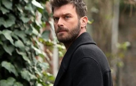 Kıvanç Tatlıtuğ necə kəşf edildi? 