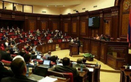 Ermənistan parlamentinin iclası yarımçıq qaldı