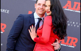 Adriana Lima sevgilisi ilə qırmızı xalıda  FOTO