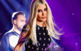 İrem Derici xəstəxanalıq oldu  acınacaqlı vəziyyətdəddir 