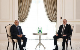 İlham Əliyev Qəbələdə Binəli Yıldırımı qəbul edib  FOTO